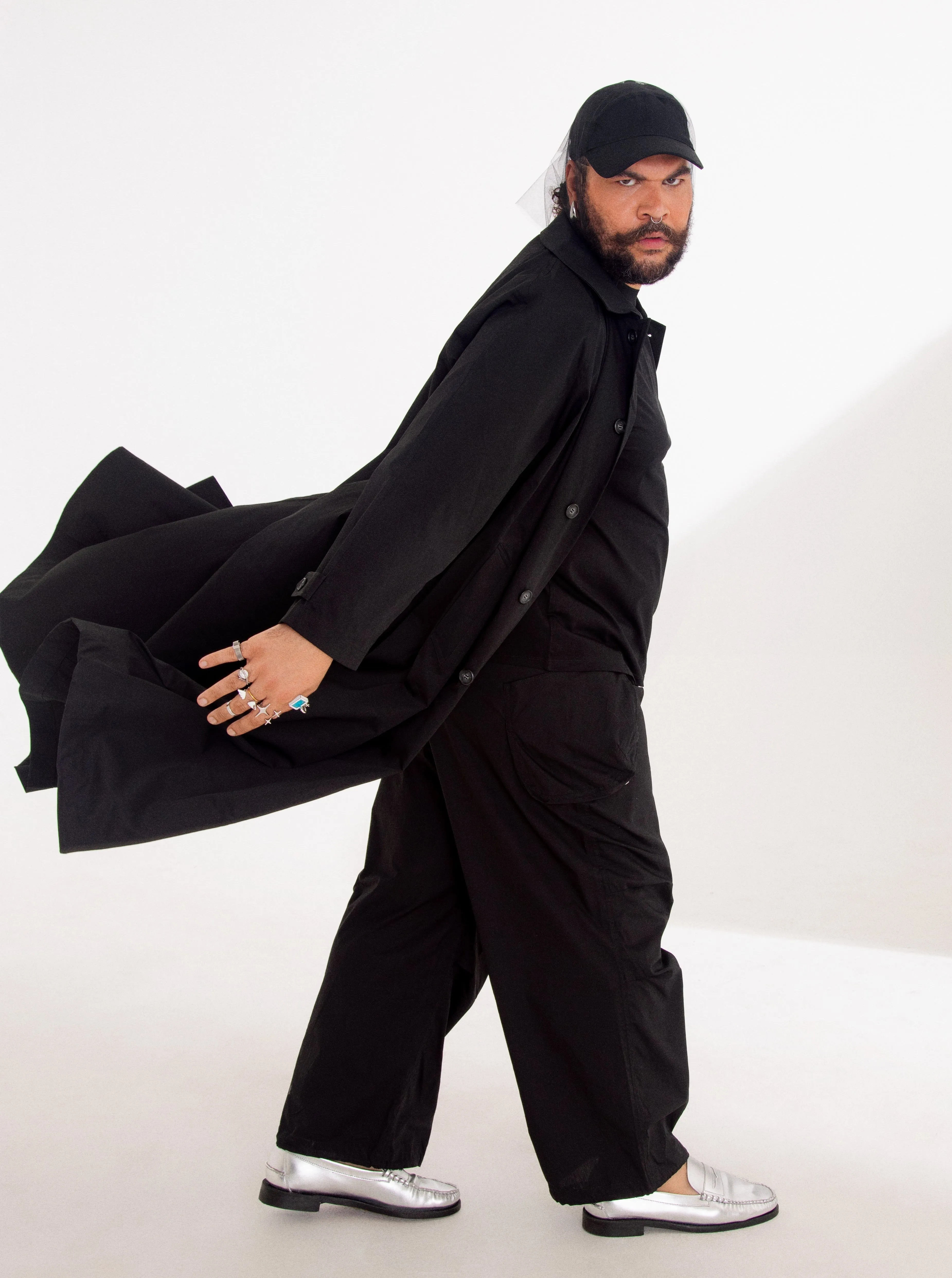 04 ICONIC TRENCH COAT