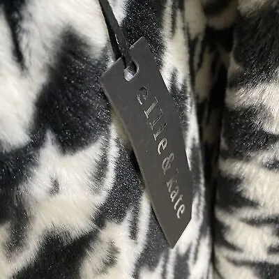 NWT Ellie & Kate Blk/White Houndstooth Jacket Faux Fur Hook & Eye Closing Size L