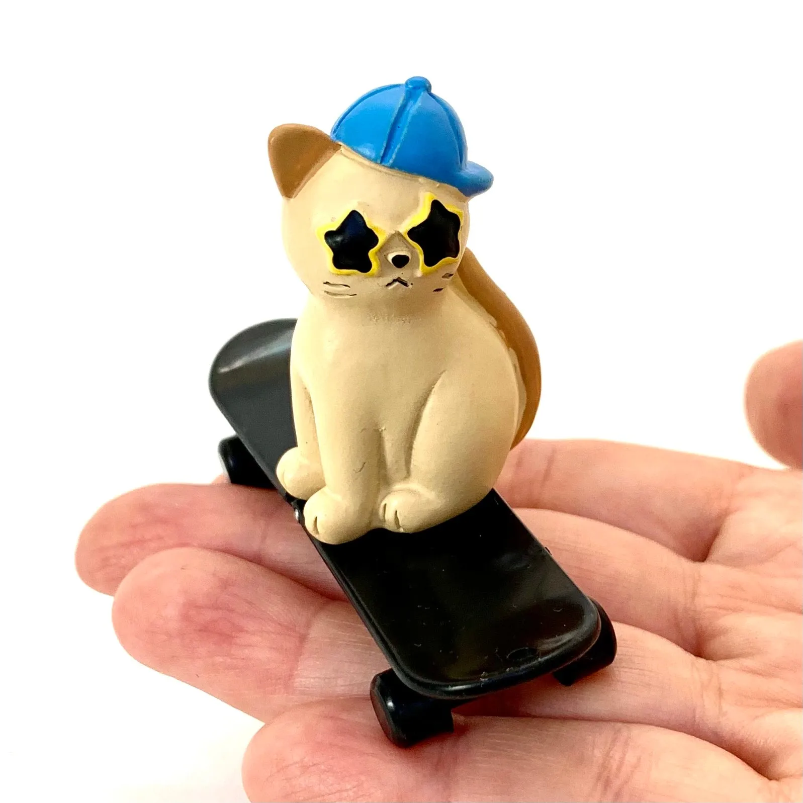 X 70831 SKATEBOARD ANIMALS CAPSULE-DISCONTINUED
