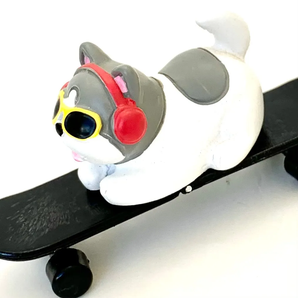 X 70831 SKATEBOARD ANIMALS CAPSULE-DISCONTINUED