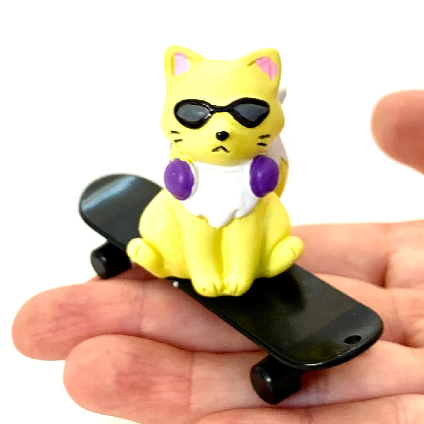 X 70831 SKATEBOARD ANIMALS CAPSULE-DISCONTINUED