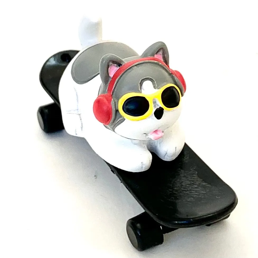 X 70831 SKATEBOARD ANIMALS CAPSULE-DISCONTINUED